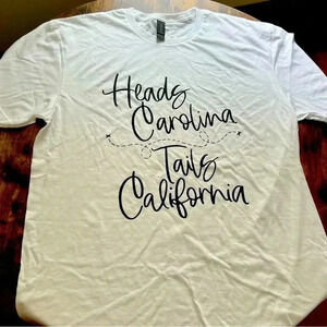 GILDAN | ladies custom Heads Carolina Tails California t-shirt. Size: L